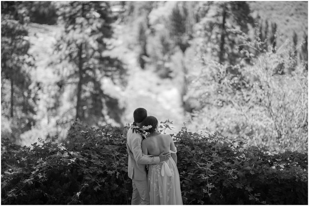 Intimate Leavenworth Wedding